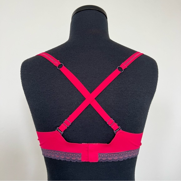 Elle Macpherson Intimates Untrafines Contour Plunge Bra, 32DD - Picture 5 of 12